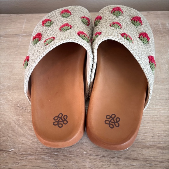 The Sak Bolinas Natural Strawberries Clog‎ Size 8 - Picture 3 of 9